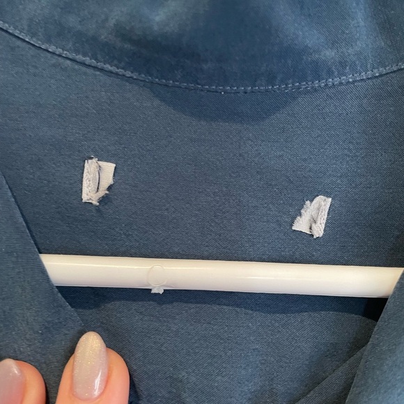 100% SILK Votre Nom button down tshirt - Picture 4 of 6